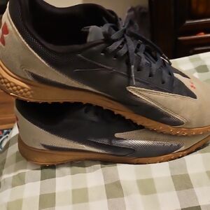 Under Armour Black and Tan Sneakers